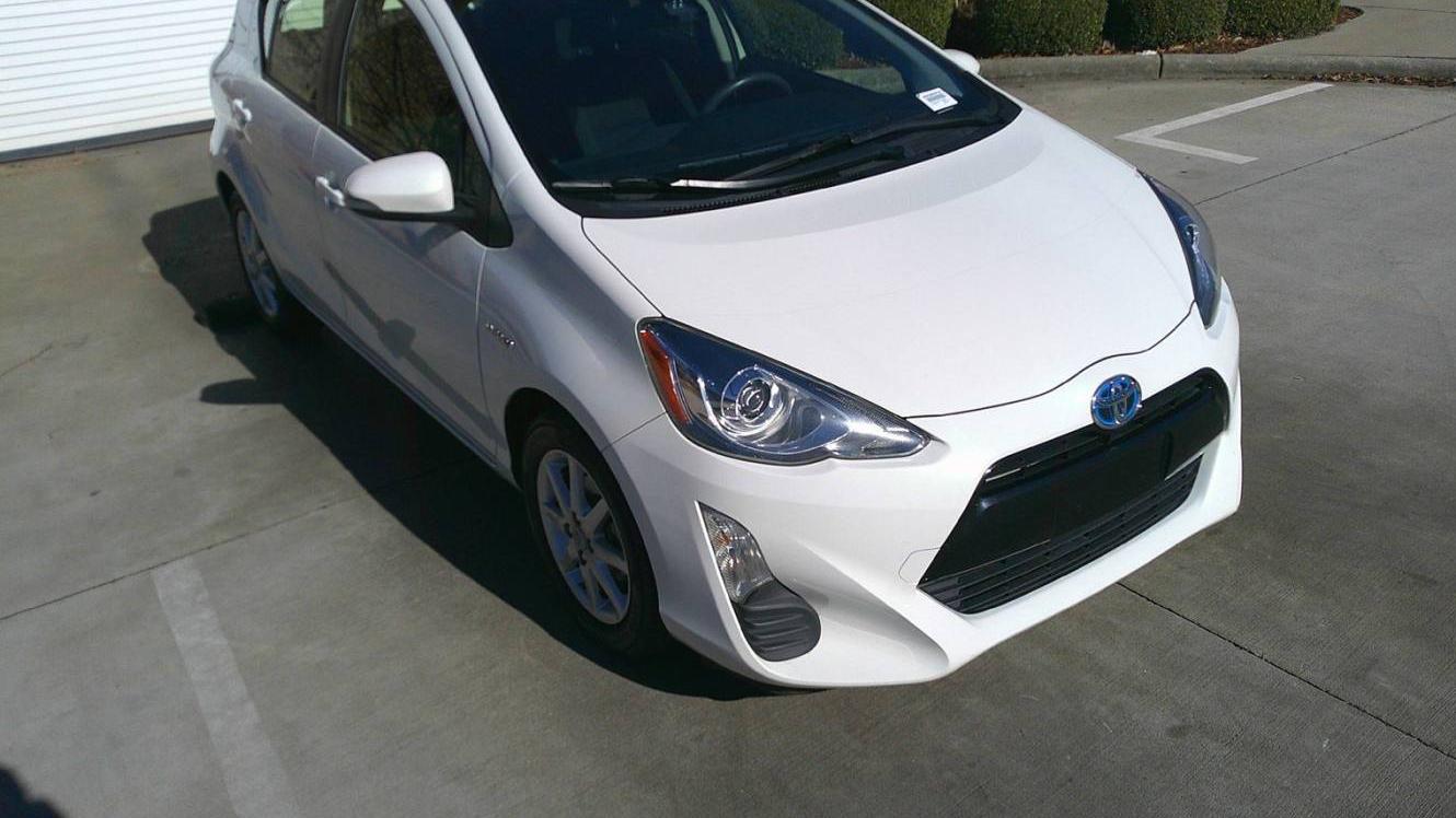 TOYOTA PRIUS C 2016 JTDKDTB36G1139995 image